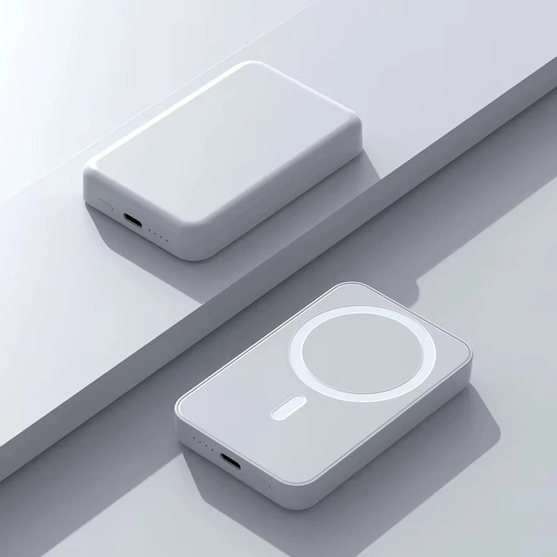 Power Bank With Magnetic Closure, Portable, Wireless, Fast Charging For IPhone 15 Pro Max And 16 Pro